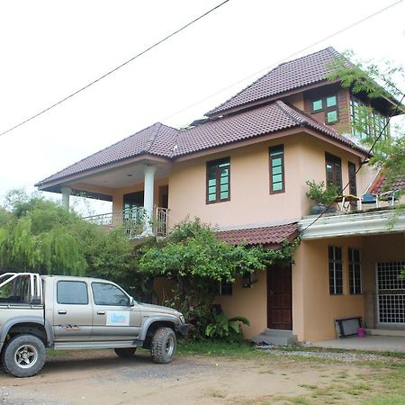 Saba Lodge Dungun Exterior photo
